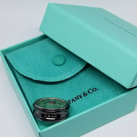 🚫SOLD🚫Tiffany Men's Silver/Titanium Ring - Picture 2 of 8